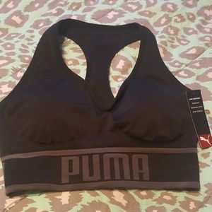Puma sports bra. Size Large. NWT